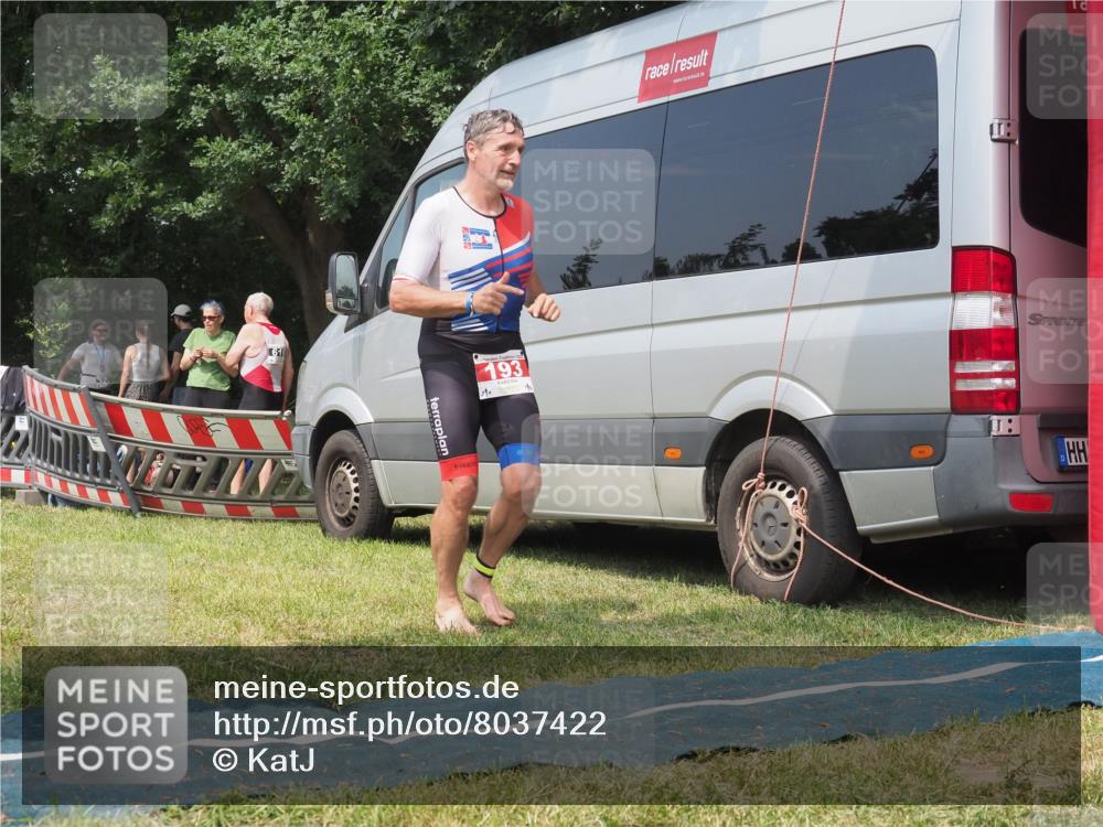 21.06.2025 - 27. Vierlanden-Triathlon KatJ http://msf.ph/oto/8037422 15.06.2025 11:28:05 Schwimmen  meine-sportfotos.de