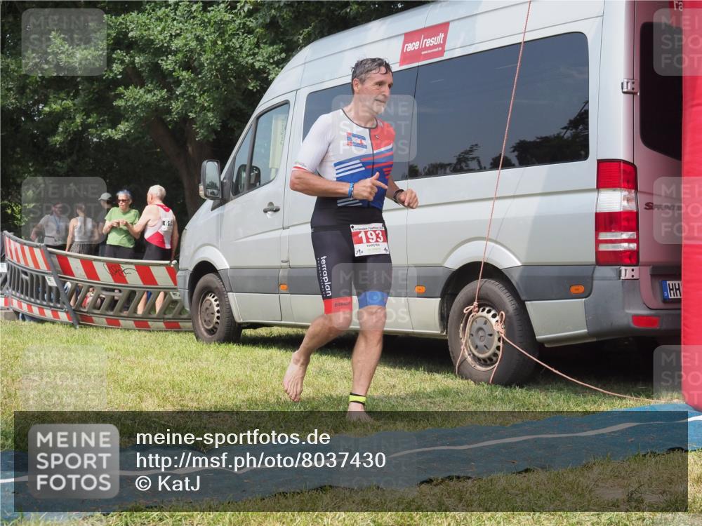 21.06.2025 - 27. Vierlanden-Triathlon KatJ http://msf.ph/oto/8037430 15.06.2025 11:28:05 Schwimmen  meine-sportfotos.de