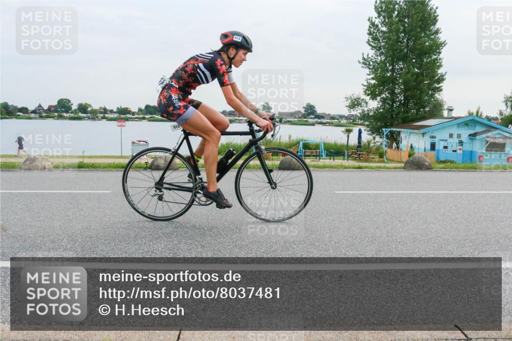15.06.2025 - 27. Vierlanden-Triathlon H.Heesch http://msf.ph/oto/8037481 15.06.2025 10:52:14 Radfahren 84, 144, 173, 386, 513 meine-sportfotos.de