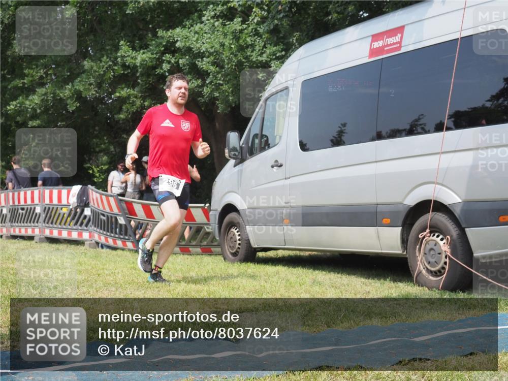 21.06.2025 - 27. Vierlanden-Triathlon KatJ http://msf.ph/oto/8037624 15.06.2025 11:28:23 Schwimmen 883 meine-sportfotos.de