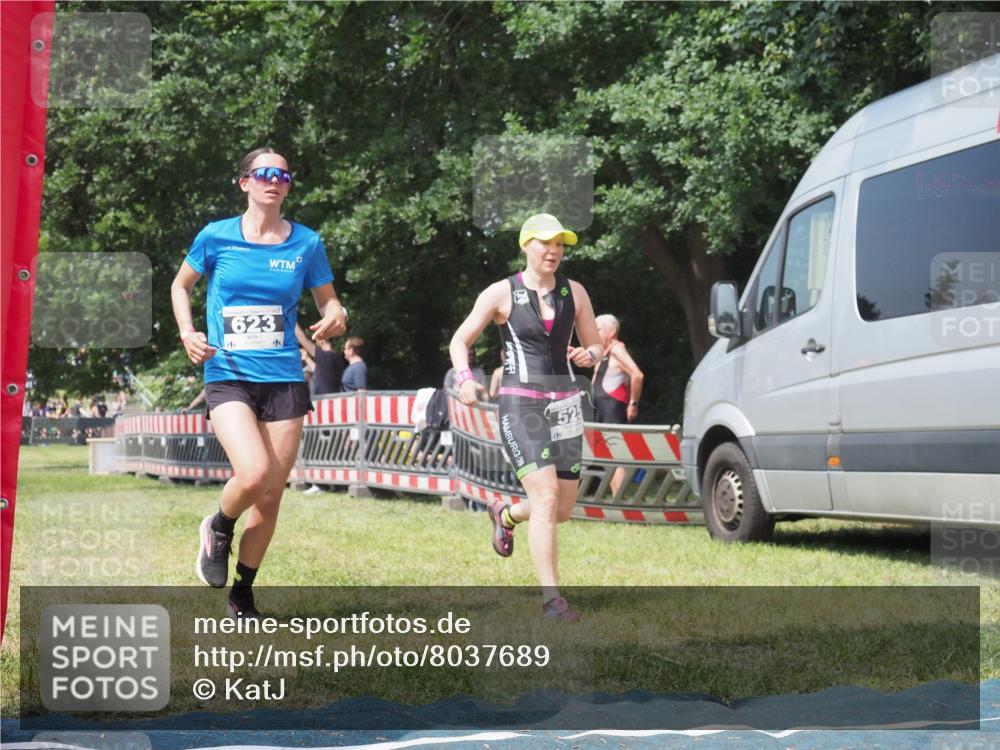 21.06.2025 - 27. Vierlanden-Triathlon KatJ http://msf.ph/oto/8037689 15.06.2025 11:29:00 Schwimmen  meine-sportfotos.de