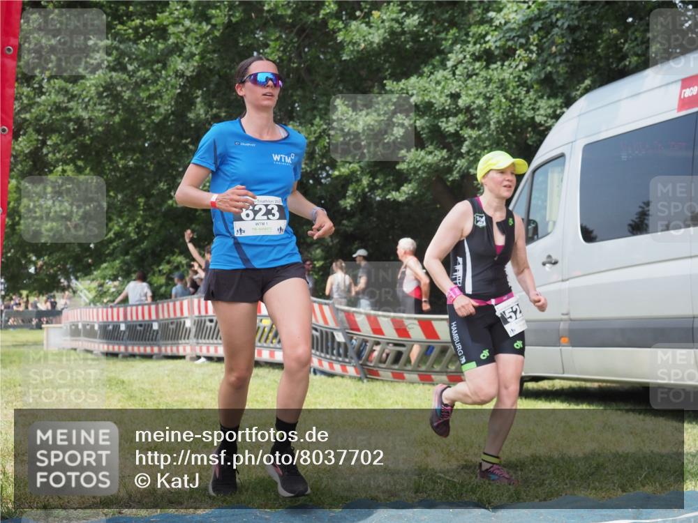 21.06.2025 - 27. Vierlanden-Triathlon KatJ http://msf.ph/oto/8037702 15.06.2025 11:29:00 Schwimmen  meine-sportfotos.de