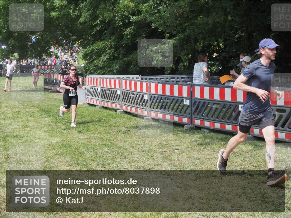 21.06.2025 - 27. Vierlanden-Triathlon KatJ http://msf.ph/oto/8037898 15.06.2025 11:31:01 Schwimmen  meine-sportfotos.de