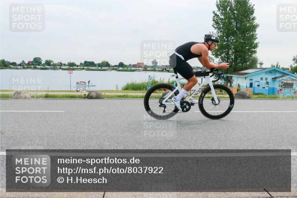 15.06.2025 - 27. Vierlanden-Triathlon H.Heesch http://msf.ph/oto/8037922 15.06.2025 10:54:09 Radfahren 69, 85, 362, 509, 565, 585, 622, 631 meine-sportfotos.de