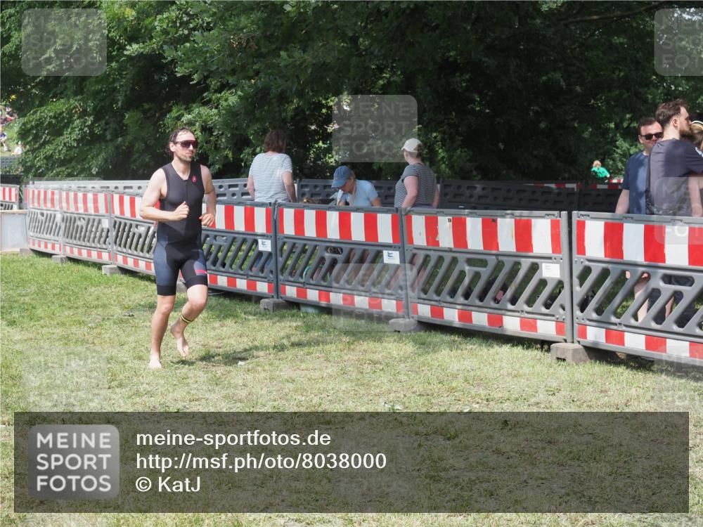 21.06.2025 - 27. Vierlanden-Triathlon KatJ http://msf.ph/oto/8038000 15.06.2025 11:31:14 Schwimmen  meine-sportfotos.de