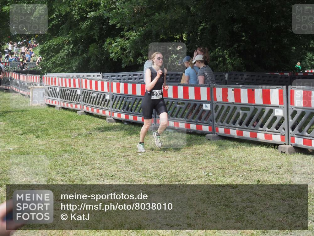 21.06.2025 - 27. Vierlanden-Triathlon KatJ http://msf.ph/oto/8038010 15.06.2025 11:31:20 Schwimmen  meine-sportfotos.de
