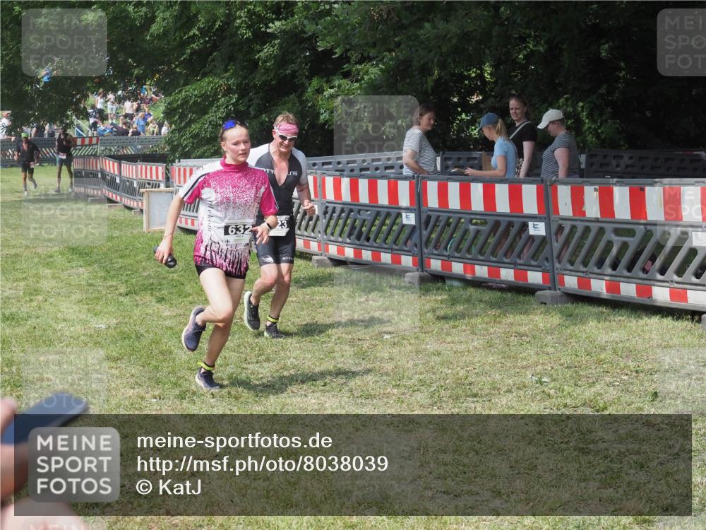 21.06.2025 - 27. Vierlanden-Triathlon KatJ http://msf.ph/oto/8038039 15.06.2025 11:31:23 Schwimmen  meine-sportfotos.de