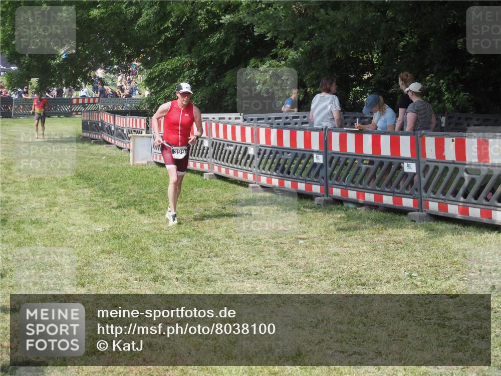 21.06.2025 - 27. Vierlanden-Triathlon KatJ http://msf.ph/oto/8038100 15.06.2025 11:31:54 Schwimmen  meine-sportfotos.de