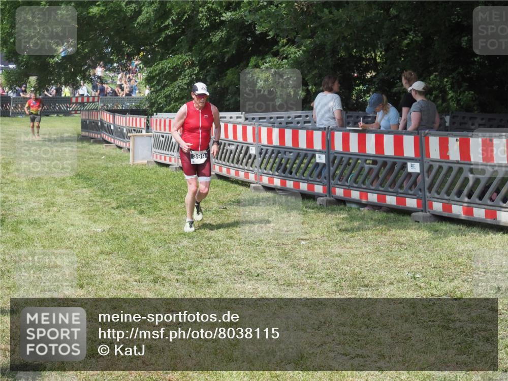 21.06.2025 - 27. Vierlanden-Triathlon KatJ http://msf.ph/oto/8038115 15.06.2025 11:31:54 Schwimmen  meine-sportfotos.de