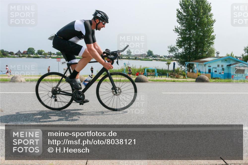 21.06.2025 - 27. Vierlanden-Triathlon H.Heesch http://msf.ph/oto/8038121 15.06.2025 11:48:05 Radfahren  meine-sportfotos.de