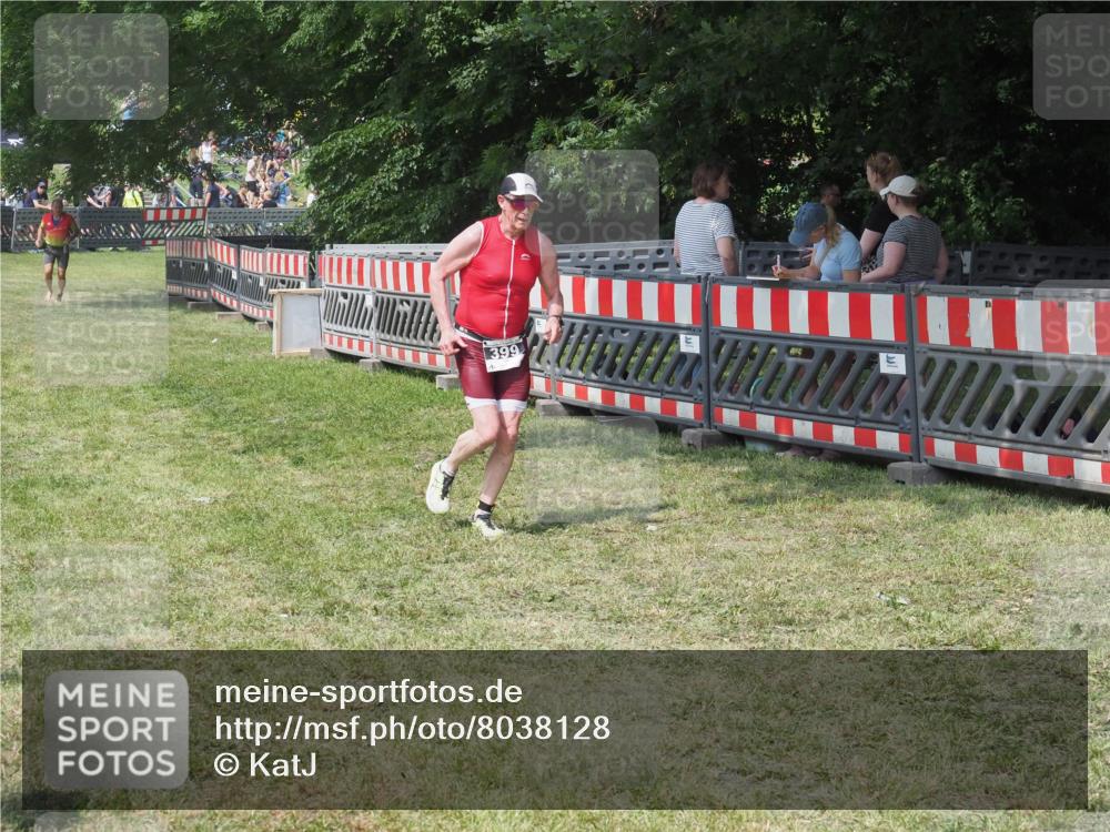 21.06.2025 - 27. Vierlanden-Triathlon KatJ http://msf.ph/oto/8038128 15.06.2025 11:31:54 Schwimmen  meine-sportfotos.de