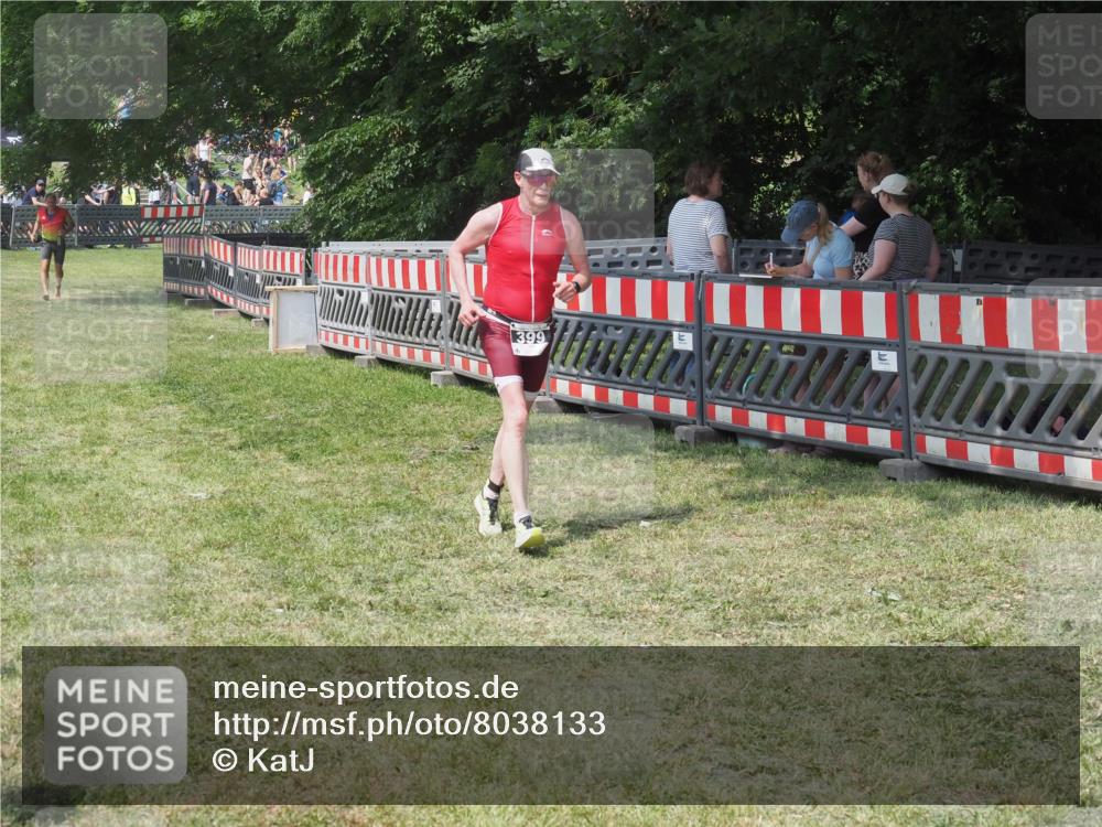 21.06.2025 - 27. Vierlanden-Triathlon KatJ http://msf.ph/oto/8038133 15.06.2025 11:31:55 Schwimmen  meine-sportfotos.de