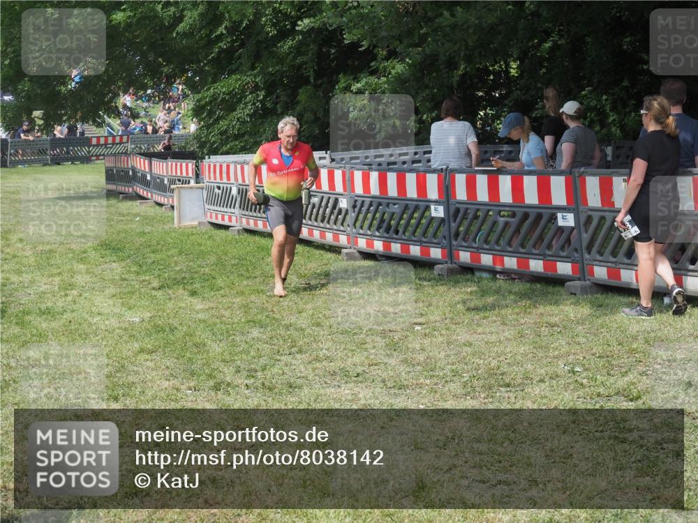 21.06.2025 - 27. Vierlanden-Triathlon KatJ http://msf.ph/oto/8038142 15.06.2025 11:32:04 Schwimmen  meine-sportfotos.de