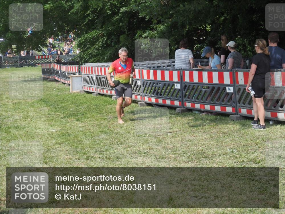 21.06.2025 - 27. Vierlanden-Triathlon KatJ http://msf.ph/oto/8038151 15.06.2025 11:32:04 Schwimmen  meine-sportfotos.de