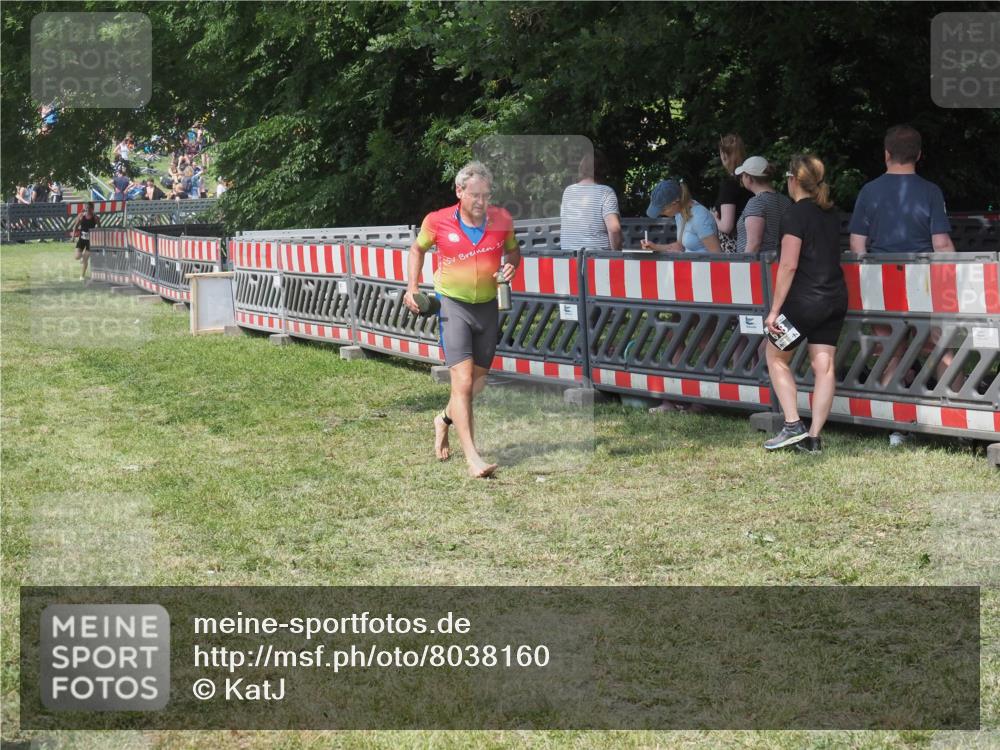 21.06.2025 - 27. Vierlanden-Triathlon KatJ http://msf.ph/oto/8038160 15.06.2025 11:32:04 Schwimmen  meine-sportfotos.de