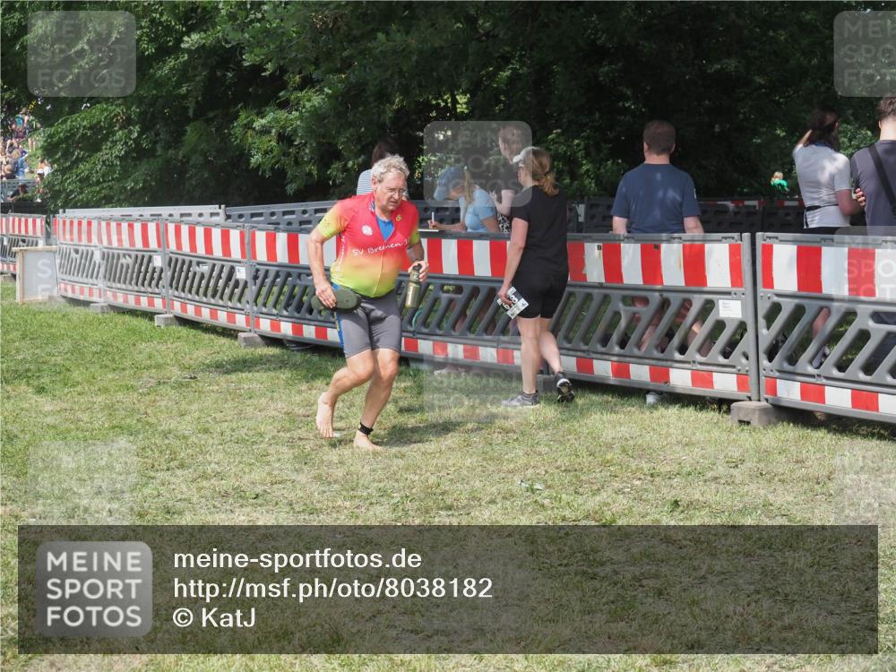 21.06.2025 - 27. Vierlanden-Triathlon KatJ http://msf.ph/oto/8038182 15.06.2025 11:32:05 Schwimmen  meine-sportfotos.de