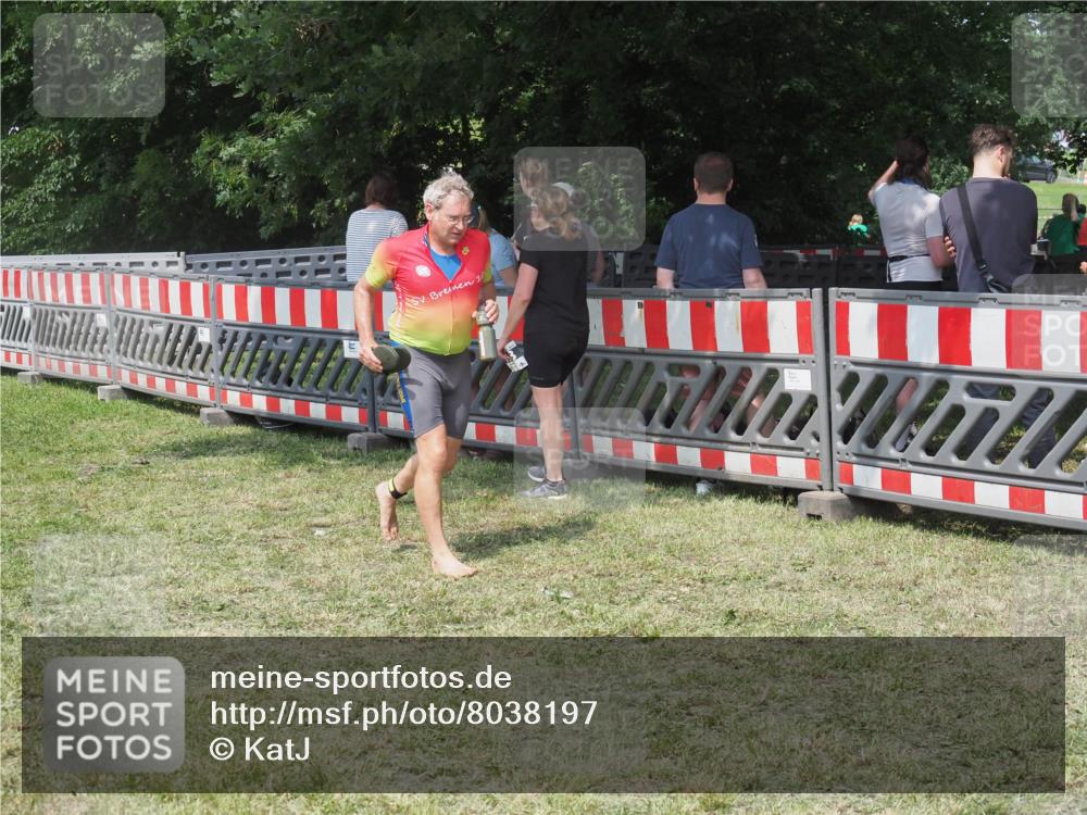 21.06.2025 - 27. Vierlanden-Triathlon KatJ http://msf.ph/oto/8038197 15.06.2025 11:32:05 Schwimmen  meine-sportfotos.de