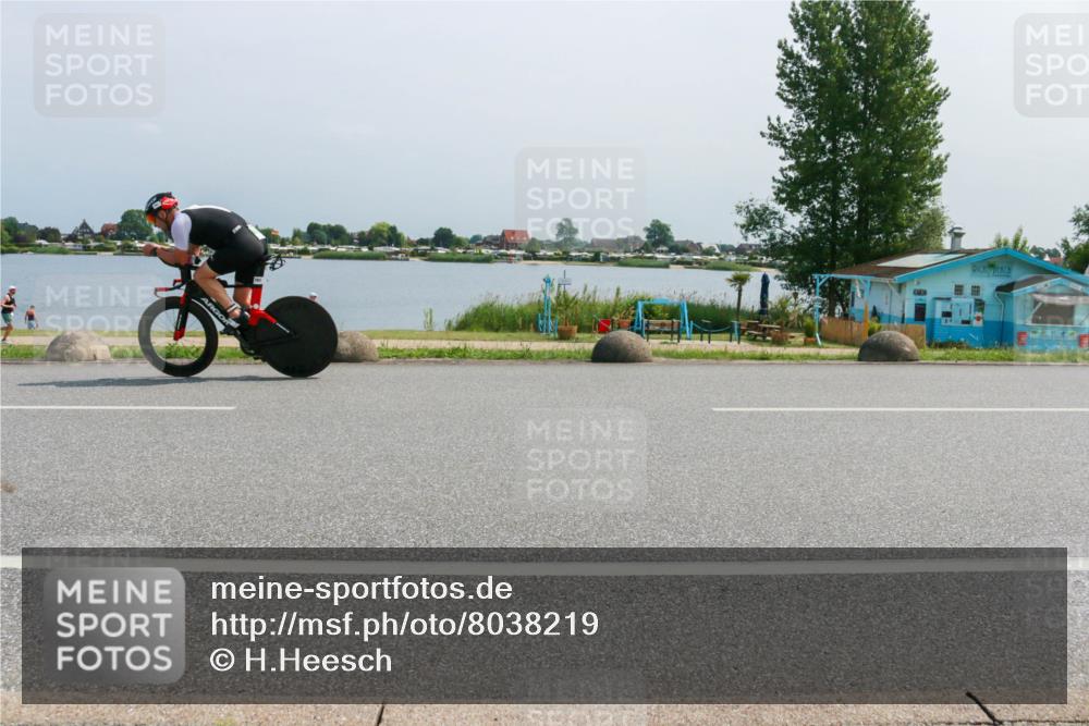21.06.2025 - 27. Vierlanden-Triathlon H.Heesch http://msf.ph/oto/8038219 15.06.2025 11:48:32 Radfahren 223, 781, 816, 866 meine-sportfotos.de