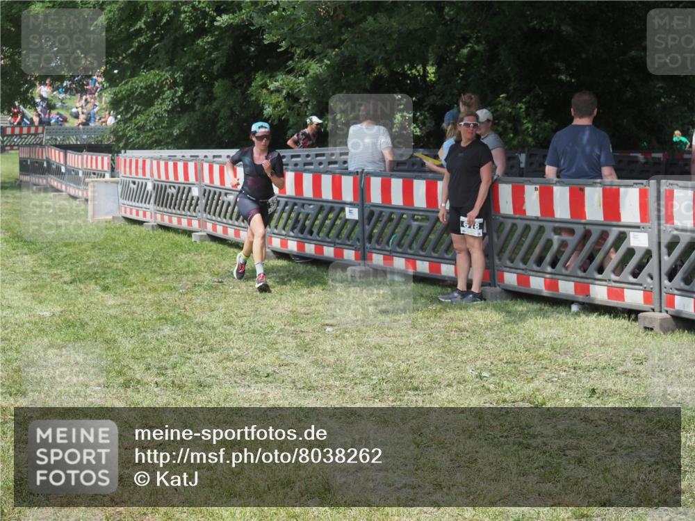 21.06.2025 - 27. Vierlanden-Triathlon KatJ http://msf.ph/oto/8038262 15.06.2025 11:32:12 Schwimmen  meine-sportfotos.de