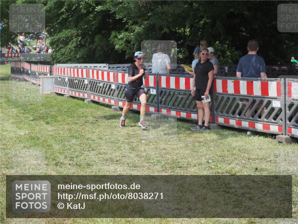 21.06.2025 - 27. Vierlanden-Triathlon KatJ http://msf.ph/oto/8038271 15.06.2025 11:32:13 Schwimmen  meine-sportfotos.de