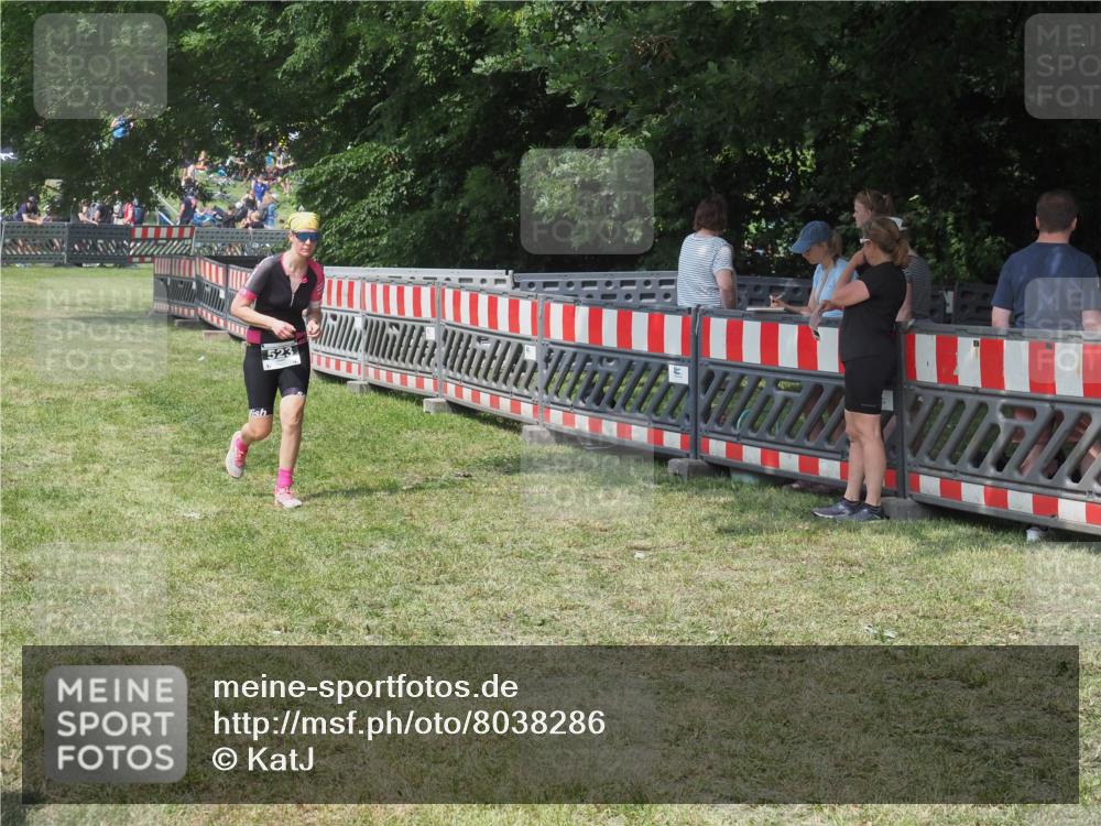 21.06.2025 - 27. Vierlanden-Triathlon KatJ http://msf.ph/oto/8038286 15.06.2025 11:32:20 Schwimmen  meine-sportfotos.de