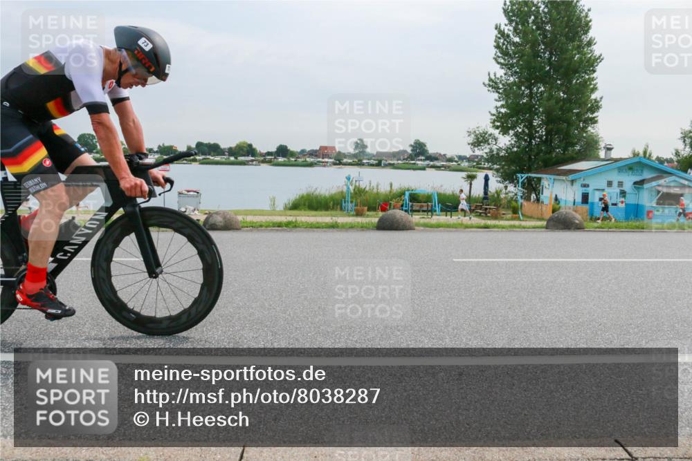 15.06.2025 - 27. Vierlanden-Triathlon H.Heesch http://msf.ph/oto/8038287 15.06.2025 10:56:24 Radfahren 73, 597 meine-sportfotos.de