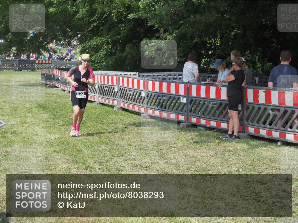 21.06.2025 - 27. Vierlanden-Triathlon KatJ http://msf.ph/oto/8038293 15.06.2025 11:32:21 Schwimmen  meine-sportfotos.de