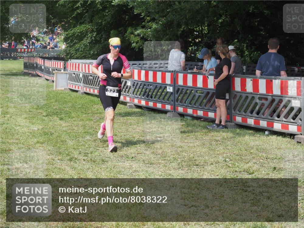 21.06.2025 - 27. Vierlanden-Triathlon KatJ http://msf.ph/oto/8038322 15.06.2025 11:32:21 Schwimmen  meine-sportfotos.de
