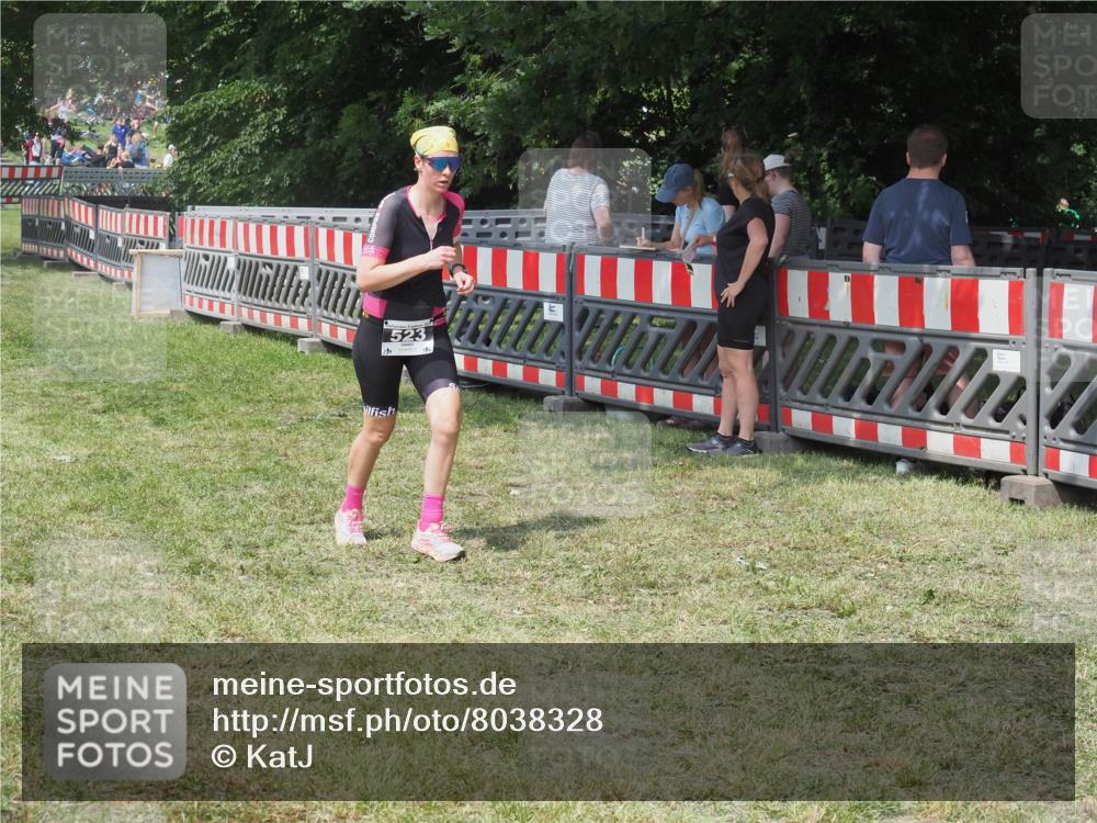 21.06.2025 - 27. Vierlanden-Triathlon KatJ http://msf.ph/oto/8038328 15.06.2025 11:32:22 Schwimmen  meine-sportfotos.de