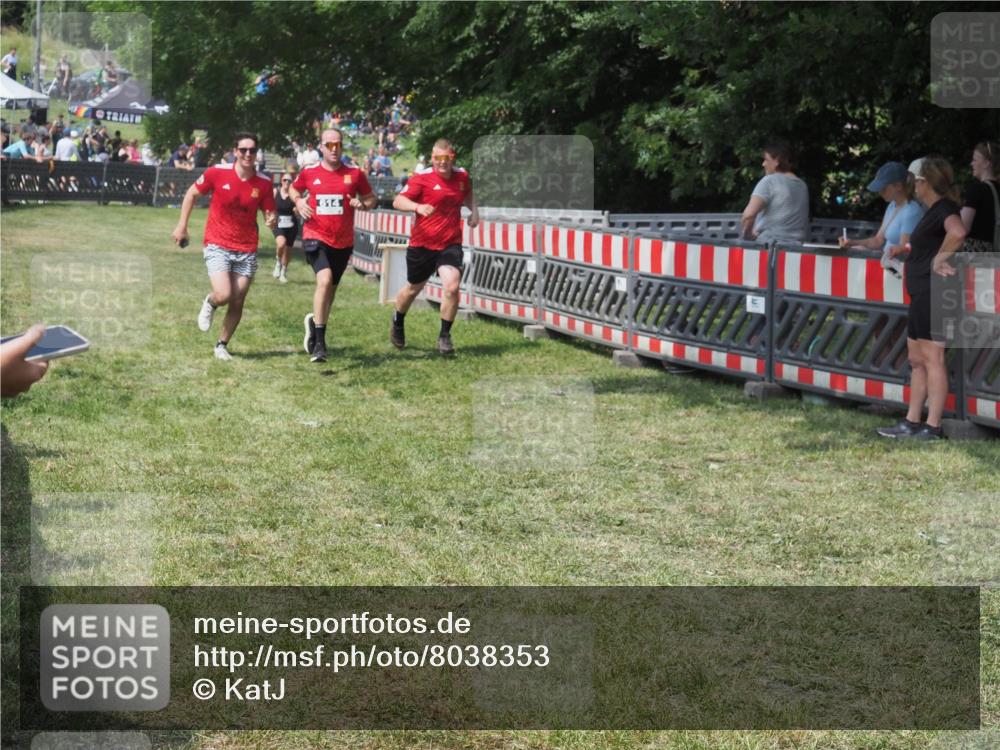 21.06.2025 - 27. Vierlanden-Triathlon KatJ http://msf.ph/oto/8038353 15.06.2025 11:32:36 Schwimmen  meine-sportfotos.de