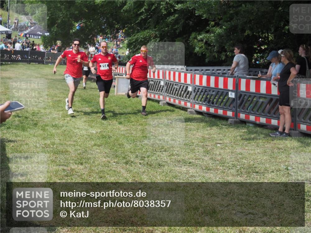 21.06.2025 - 27. Vierlanden-Triathlon KatJ http://msf.ph/oto/8038357 15.06.2025 11:32:37 Schwimmen  meine-sportfotos.de