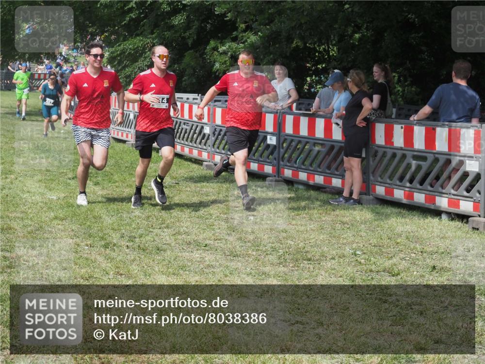 21.06.2025 - 27. Vierlanden-Triathlon KatJ http://msf.ph/oto/8038386 15.06.2025 11:32:37 Schwimmen  meine-sportfotos.de
