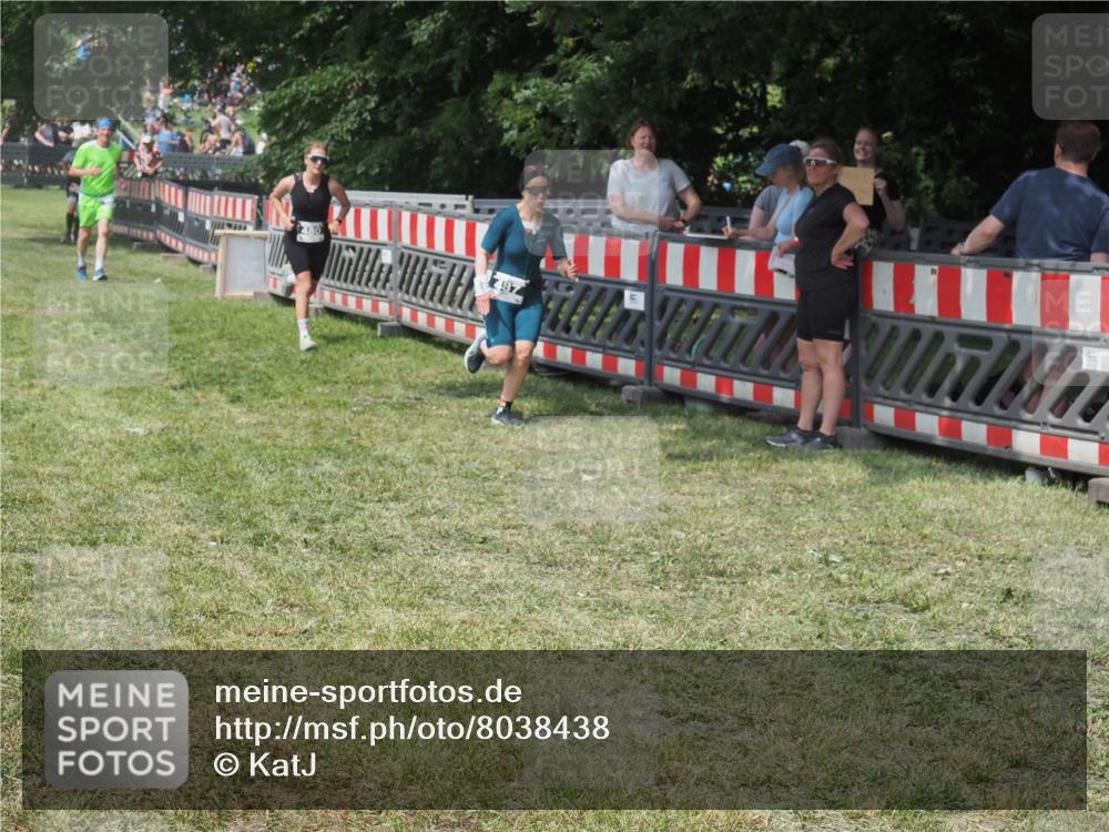 21.06.2025 - 27. Vierlanden-Triathlon KatJ http://msf.ph/oto/8038438 15.06.2025 11:32:39 Schwimmen  meine-sportfotos.de