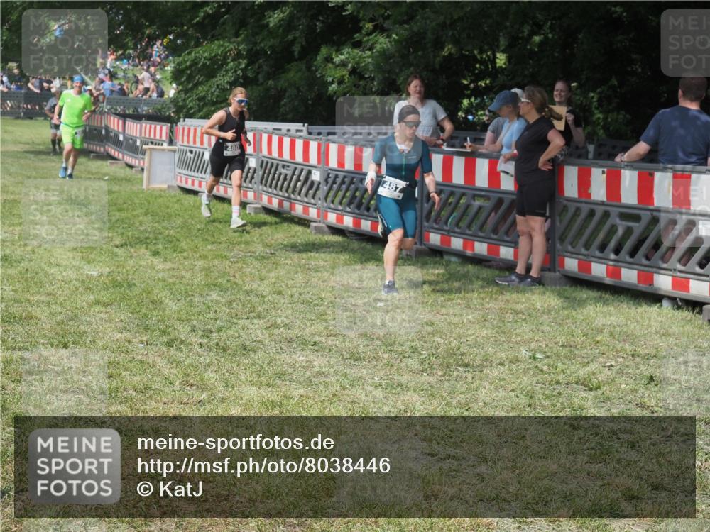 21.06.2025 - 27. Vierlanden-Triathlon KatJ http://msf.ph/oto/8038446 15.06.2025 11:32:40 Schwimmen  meine-sportfotos.de