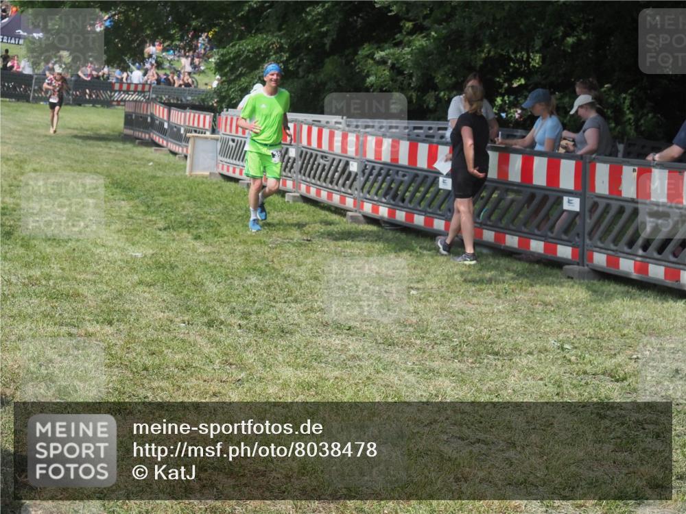 21.06.2025 - 27. Vierlanden-Triathlon KatJ http://msf.ph/oto/8038478 15.06.2025 11:32:42 Schwimmen  meine-sportfotos.de