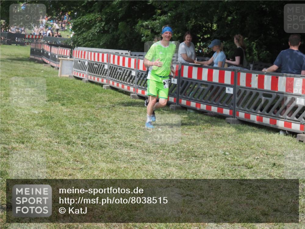 21.06.2025 - 27. Vierlanden-Triathlon KatJ http://msf.ph/oto/8038515 15.06.2025 11:32:44 Schwimmen  meine-sportfotos.de