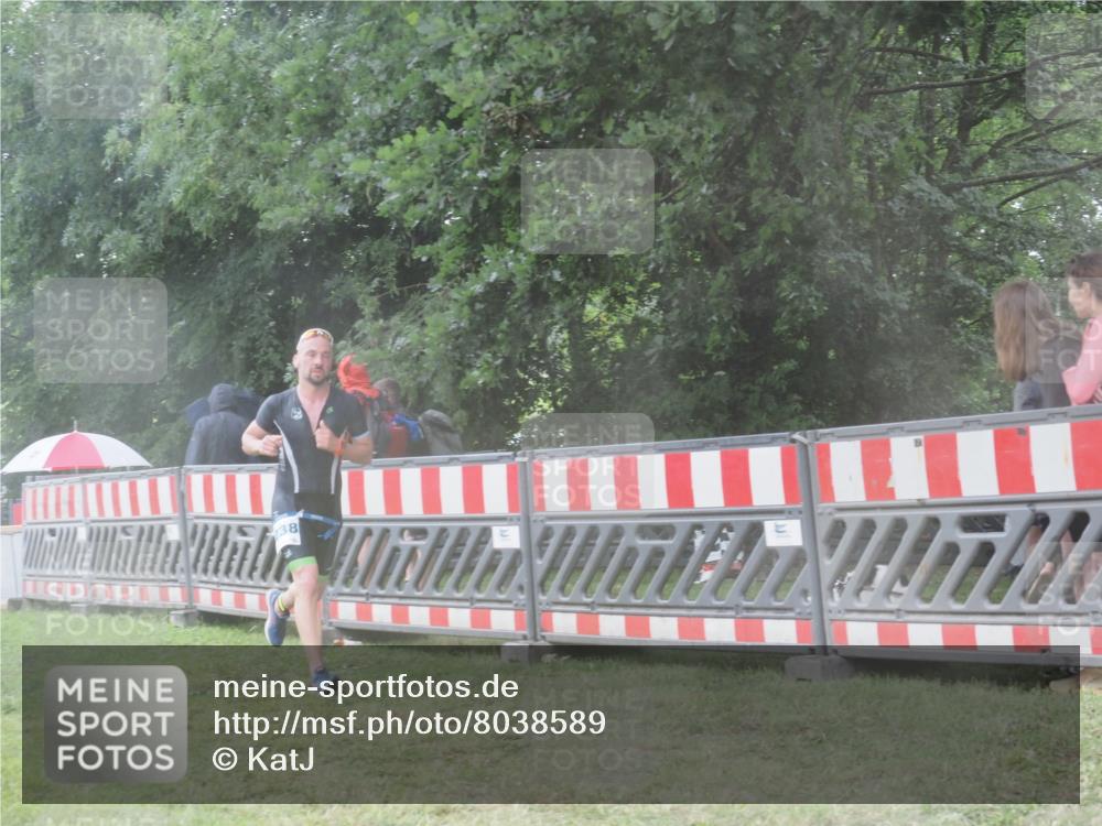 21.06.2025 - 27. Vierlanden-Triathlon KatJ http://msf.ph/oto/8038589 15.06.2025 14:21:28 Ziel 1205, 1238, 1291 meine-sportfotos.de