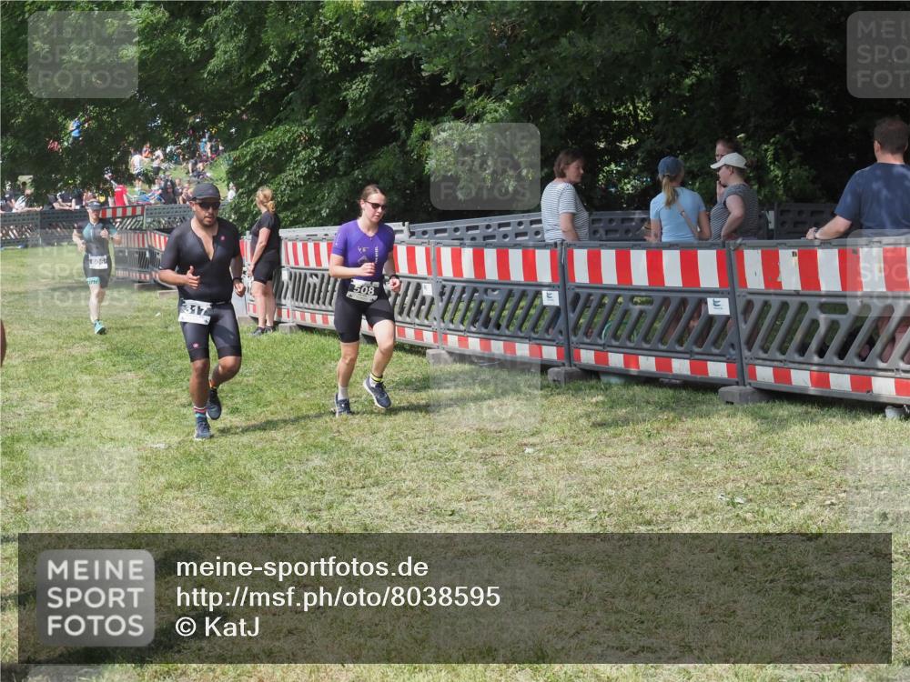 21.06.2025 - 27. Vierlanden-Triathlon KatJ http://msf.ph/oto/8038595 15.06.2025 11:33:10 Schwimmen  meine-sportfotos.de