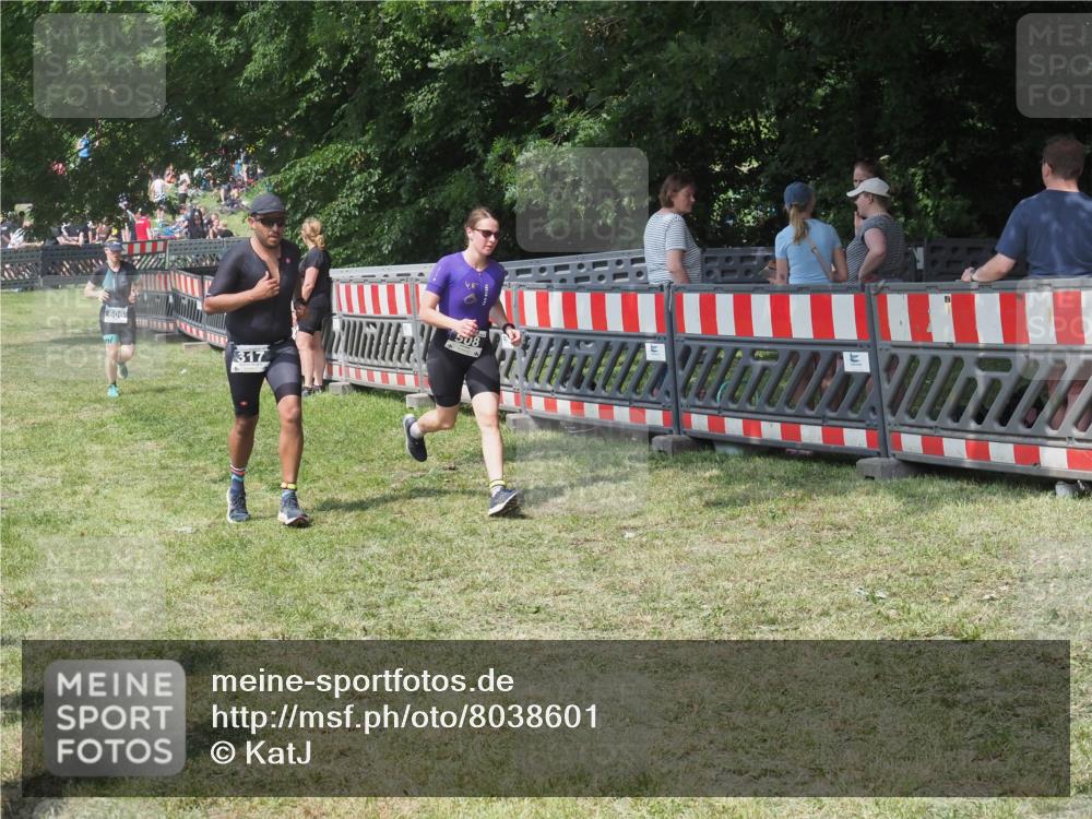 21.06.2025 - 27. Vierlanden-Triathlon KatJ http://msf.ph/oto/8038601 15.06.2025 11:33:10 Schwimmen  meine-sportfotos.de