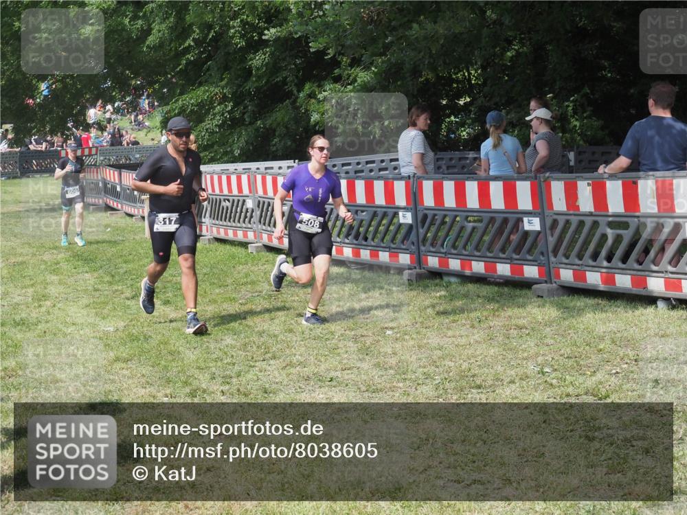 21.06.2025 - 27. Vierlanden-Triathlon KatJ http://msf.ph/oto/8038605 15.06.2025 11:33:10 Schwimmen  meine-sportfotos.de