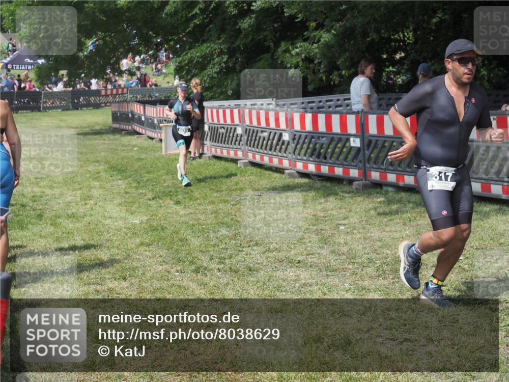 21.06.2025 - 27. Vierlanden-Triathlon KatJ http://msf.ph/oto/8038629 15.06.2025 11:33:12 Schwimmen  meine-sportfotos.de