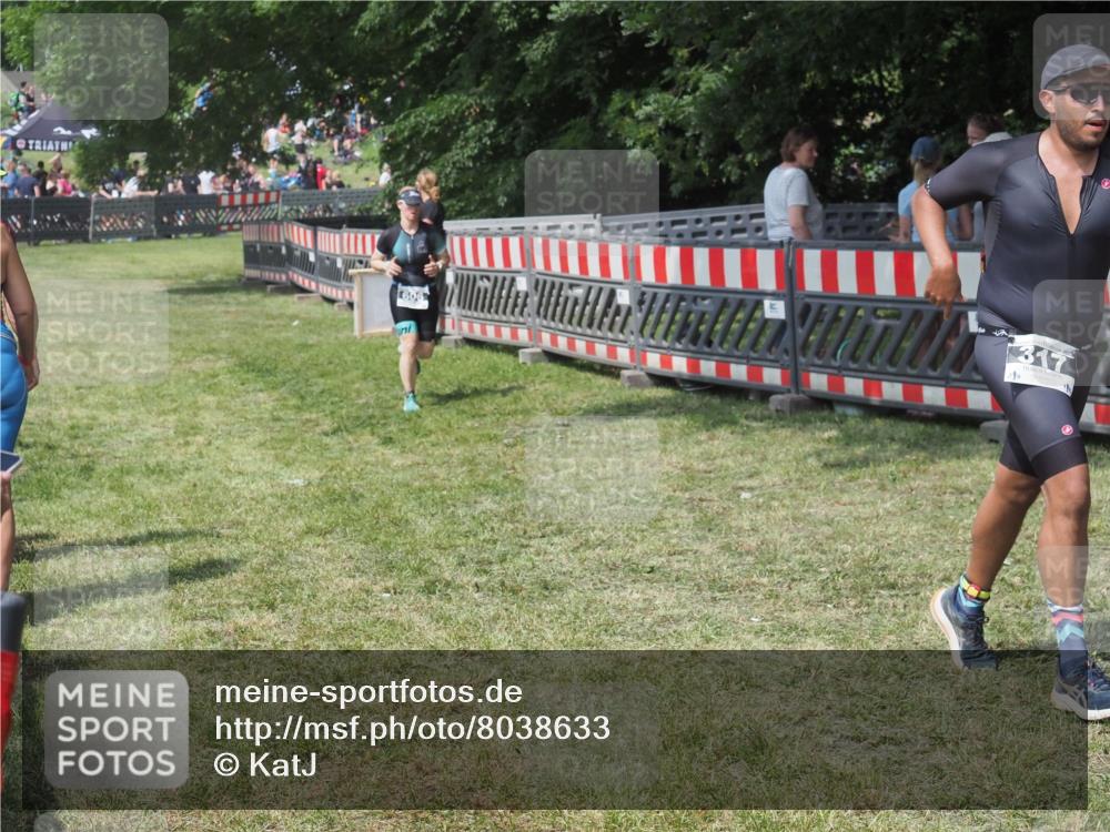 21.06.2025 - 27. Vierlanden-Triathlon KatJ http://msf.ph/oto/8038633 15.06.2025 11:33:12 Schwimmen  meine-sportfotos.de