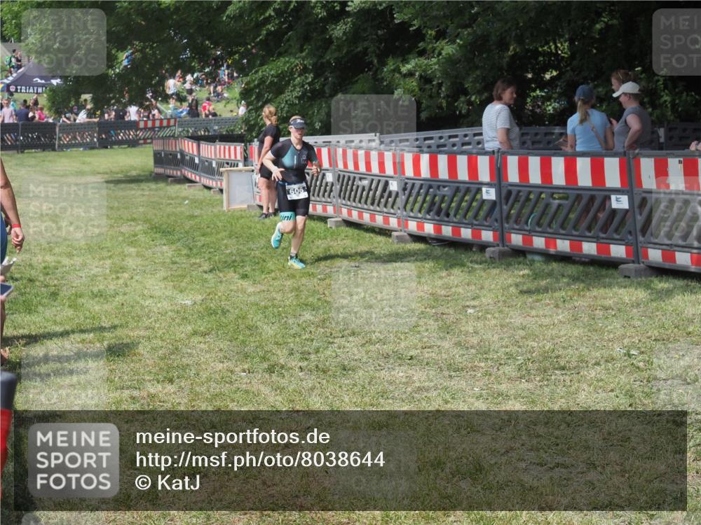 21.06.2025 - 27. Vierlanden-Triathlon KatJ http://msf.ph/oto/8038644 15.06.2025 11:33:12 Schwimmen  meine-sportfotos.de