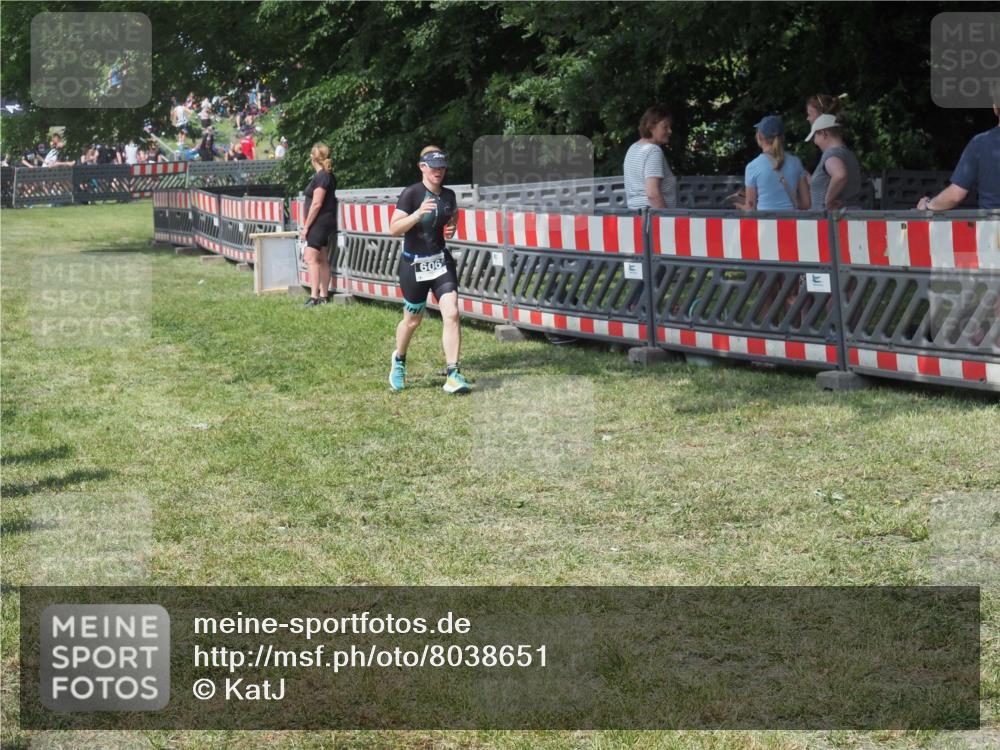 21.06.2025 - 27. Vierlanden-Triathlon KatJ http://msf.ph/oto/8038651 15.06.2025 11:33:13 Schwimmen  meine-sportfotos.de