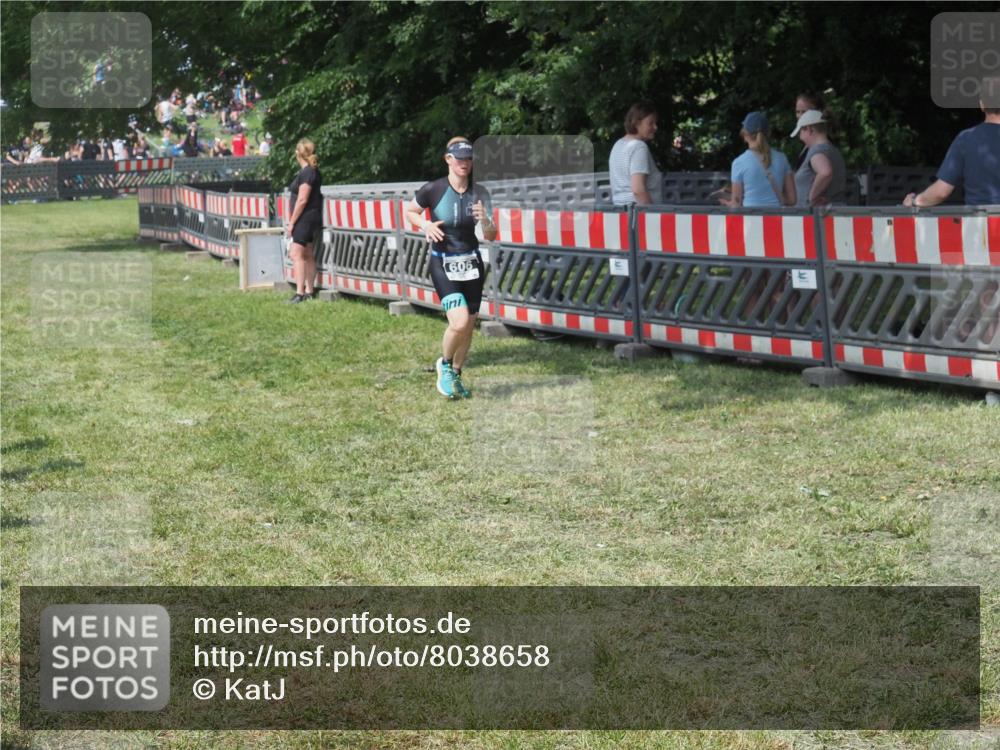 21.06.2025 - 27. Vierlanden-Triathlon KatJ http://msf.ph/oto/8038658 15.06.2025 11:33:13 Schwimmen  meine-sportfotos.de