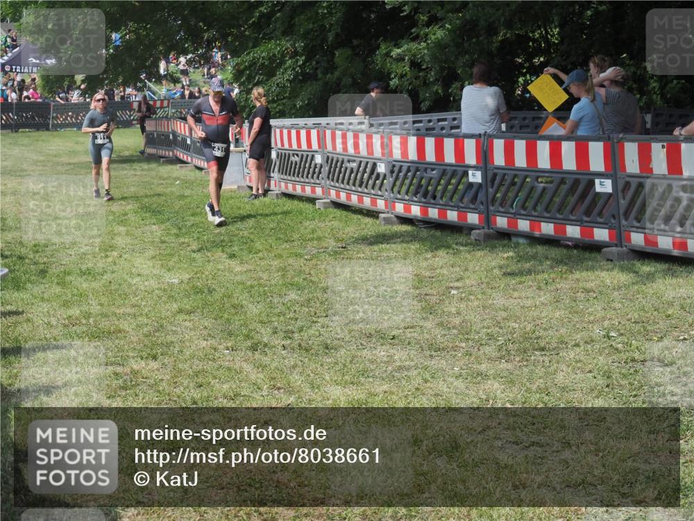 21.06.2025 - 27. Vierlanden-Triathlon KatJ http://msf.ph/oto/8038661 15.06.2025 11:33:25 Schwimmen  meine-sportfotos.de