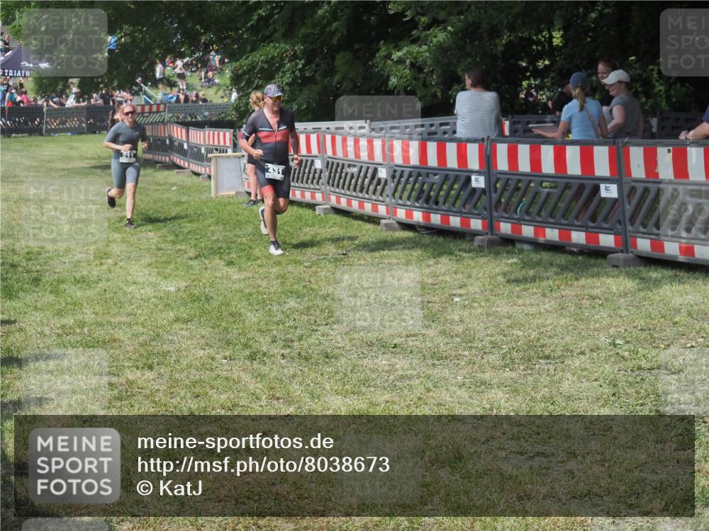 21.06.2025 - 27. Vierlanden-Triathlon KatJ http://msf.ph/oto/8038673 15.06.2025 11:33:25 Schwimmen  meine-sportfotos.de