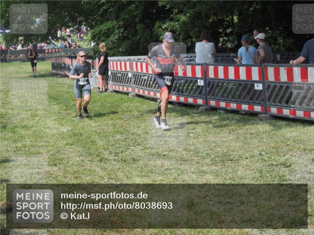 21.06.2025 - 27. Vierlanden-Triathlon KatJ http://msf.ph/oto/8038693 15.06.2025 11:33:27 Schwimmen  meine-sportfotos.de