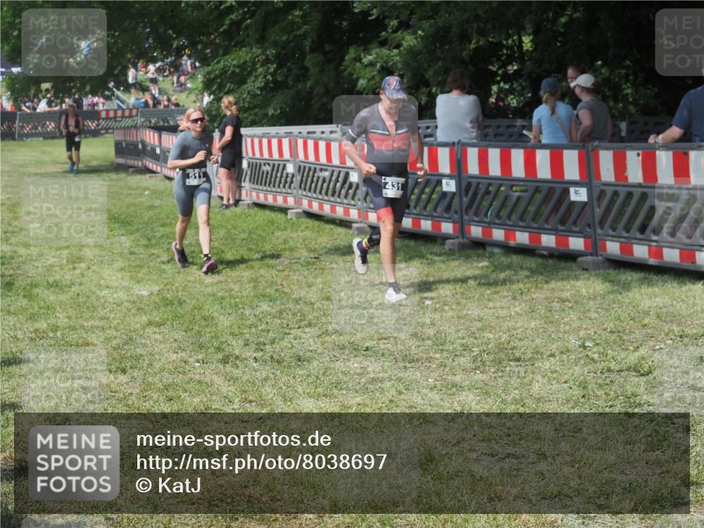 21.06.2025 - 27. Vierlanden-Triathlon KatJ http://msf.ph/oto/8038697 15.06.2025 11:33:27 Schwimmen  meine-sportfotos.de