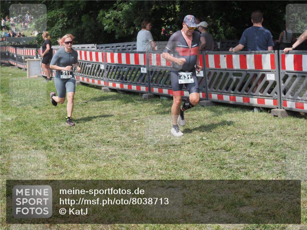 21.06.2025 - 27. Vierlanden-Triathlon KatJ http://msf.ph/oto/8038713 15.06.2025 11:33:28 Schwimmen  meine-sportfotos.de